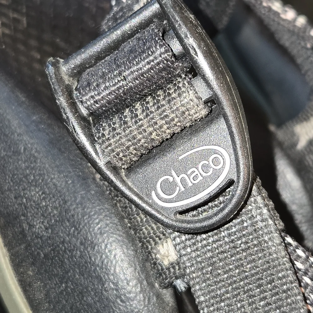 Chaco ZX/1 EcoTread Unisex Kids Black & White Strappy Adjustable‎ Sandals Size 2